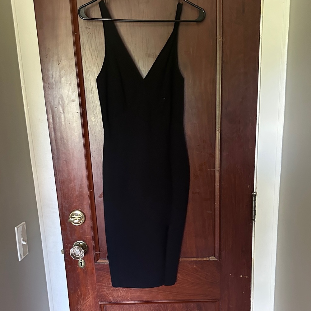 Lulu's Sleek Black V-Neck Midi Slip Dress